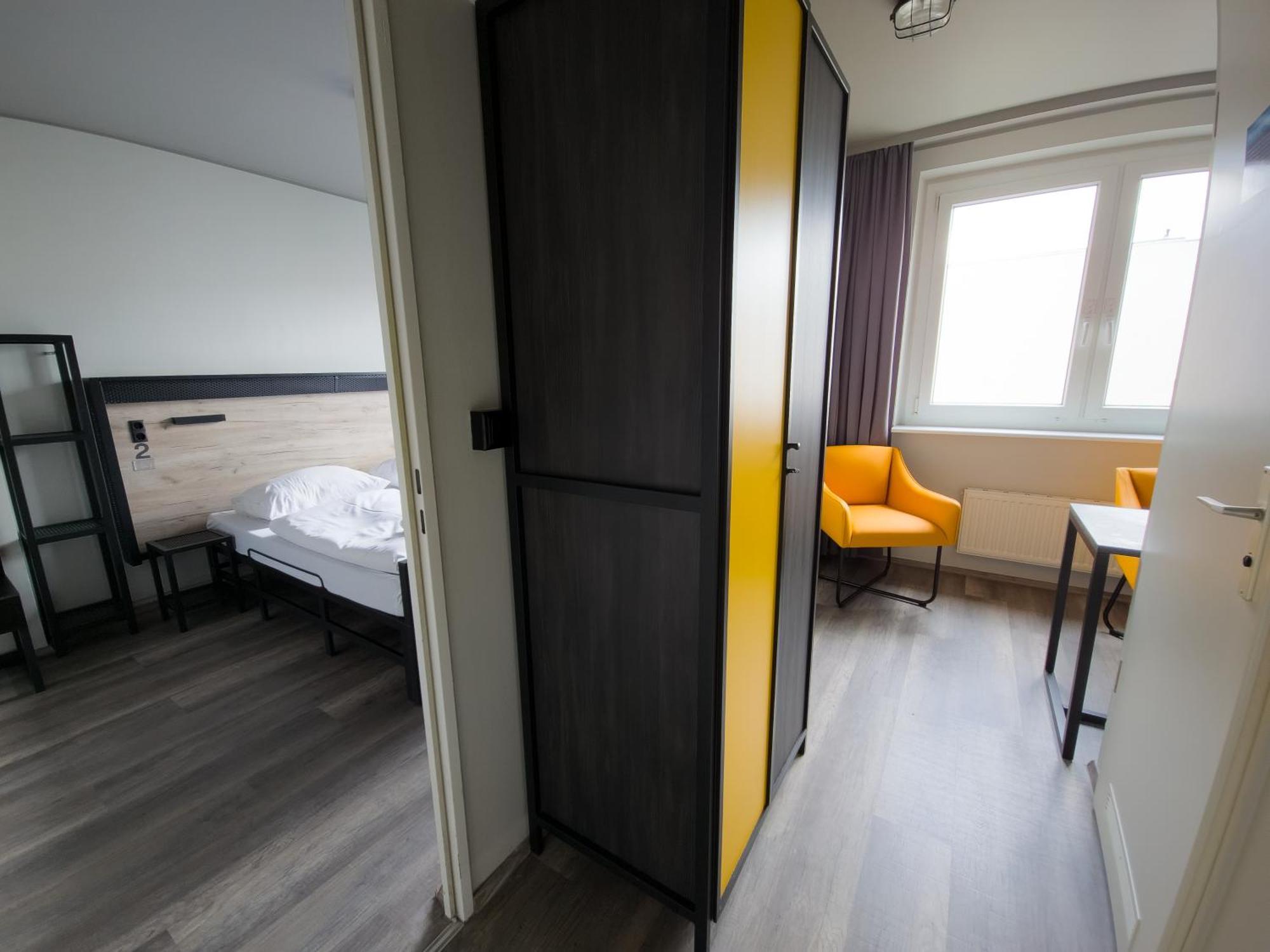 A&O Berlin Mitte Hostel Exterior photo